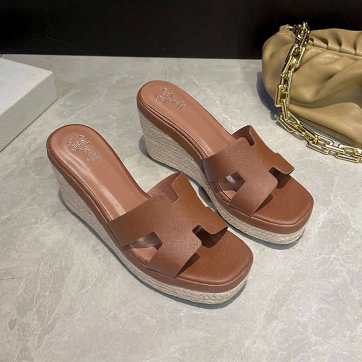 SOLÈNE | HØYHELTE SANDALER