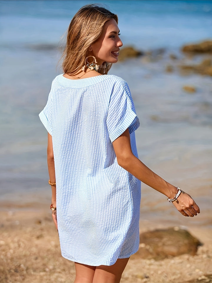 Alva | Lett stripet sommerkjole med v-hals