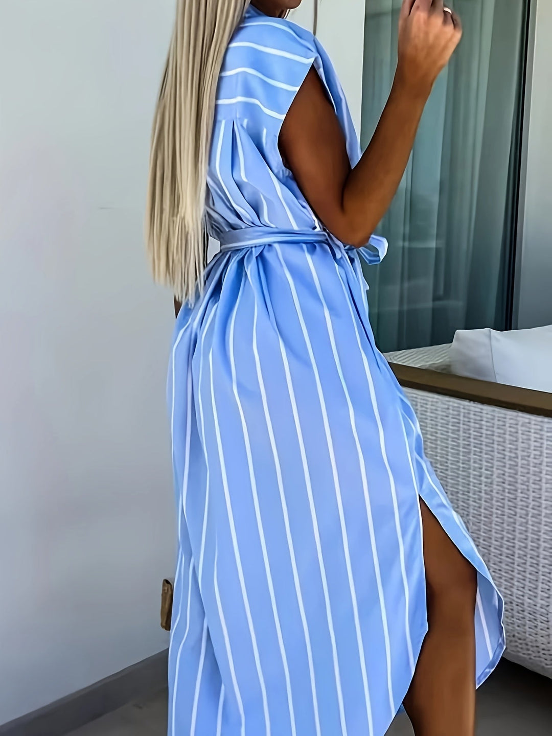 Amalie | Stripete skjortekjole med justerbart belte