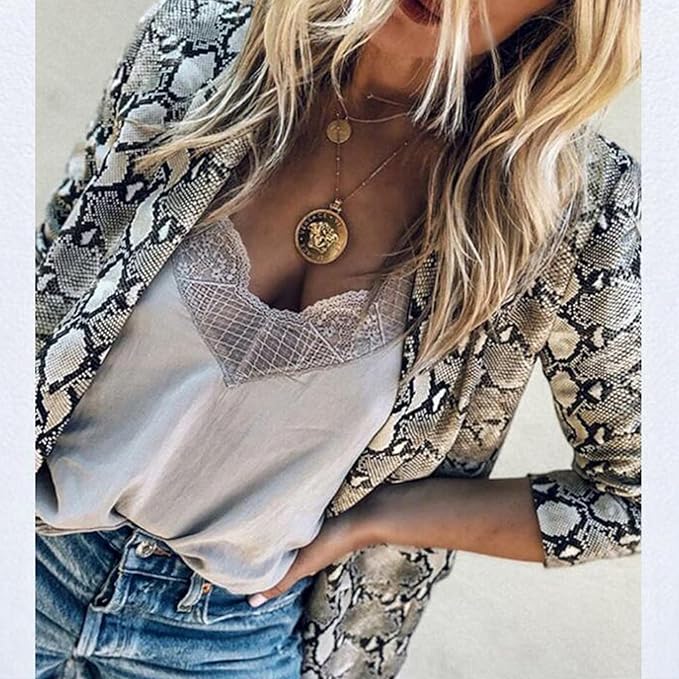 Faye | Dristig blazer dame med snakeskin-mønster