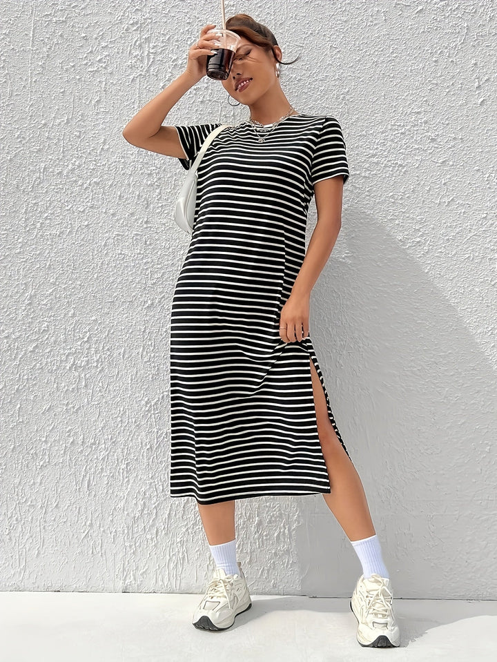 Linnea | Stripete T-skjortekjole med splitt