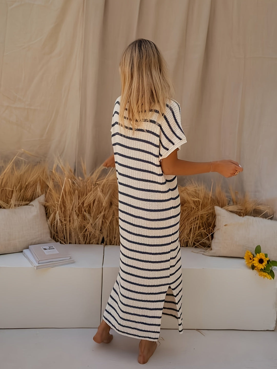 Malin | Stripete maxikjole med v-hals for sommerdager