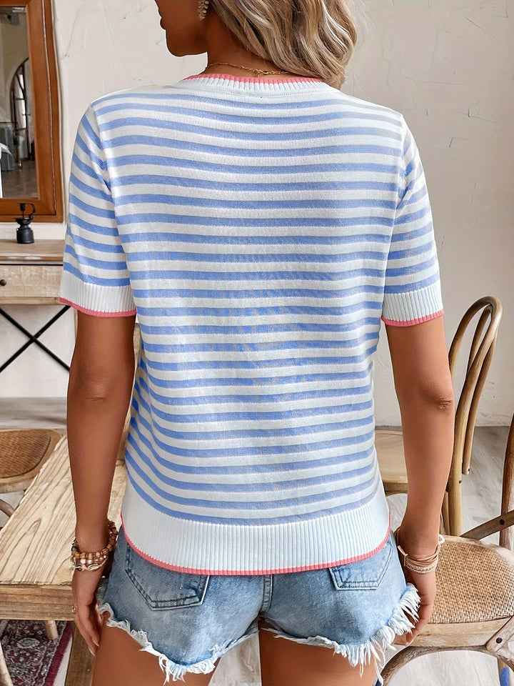 Thea | Sommerlig topp med lyse striper og rosa detaljer